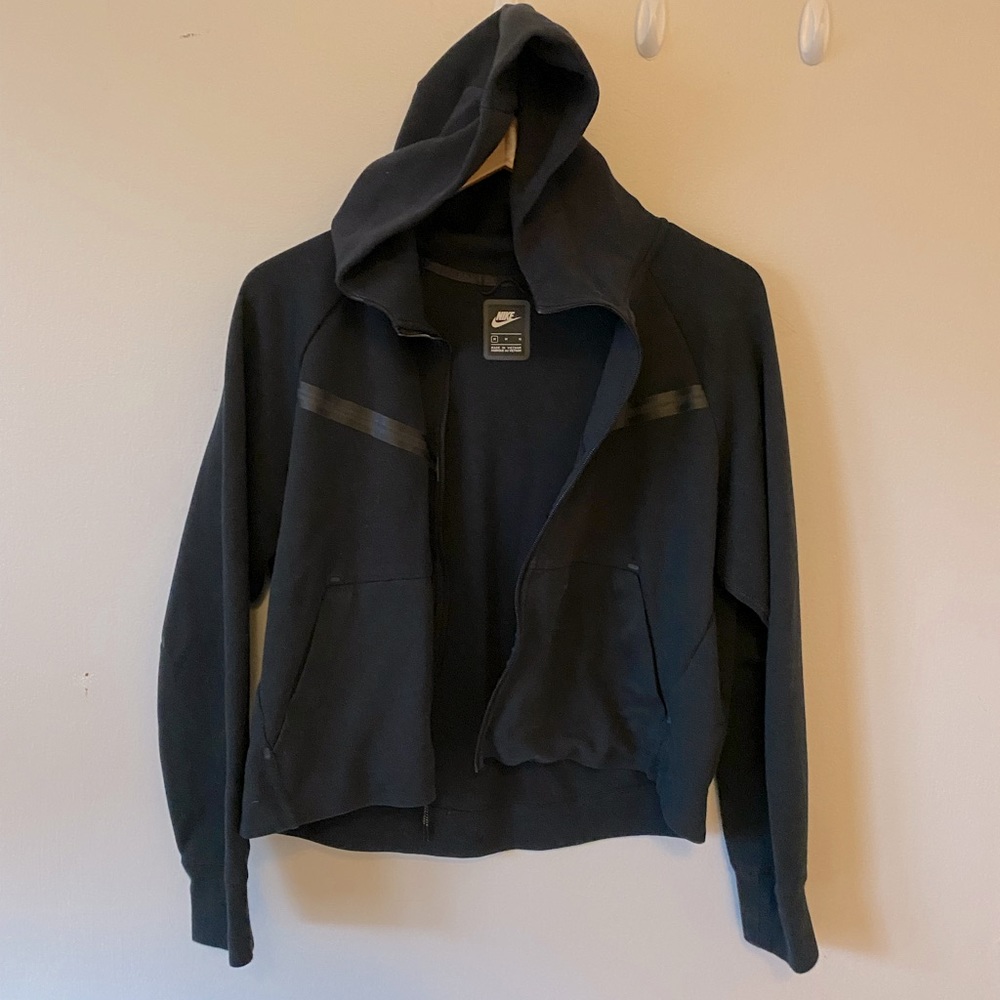 Nike Sportswear Tech Fleece Windrunner
Women's Full-Zip Hoodie Black Jacket